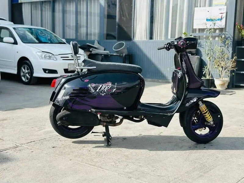 Scomadi Turismo Technica TT200i 200cc scooter (2)