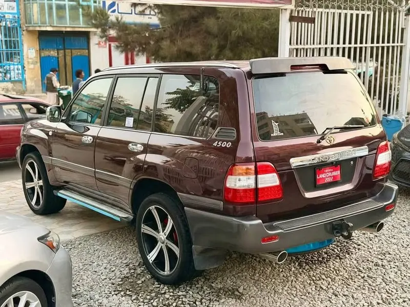 Toyota Land Cruiser 2002, 6-Cylinder Petrol, Full Option, Clean Documents (7)