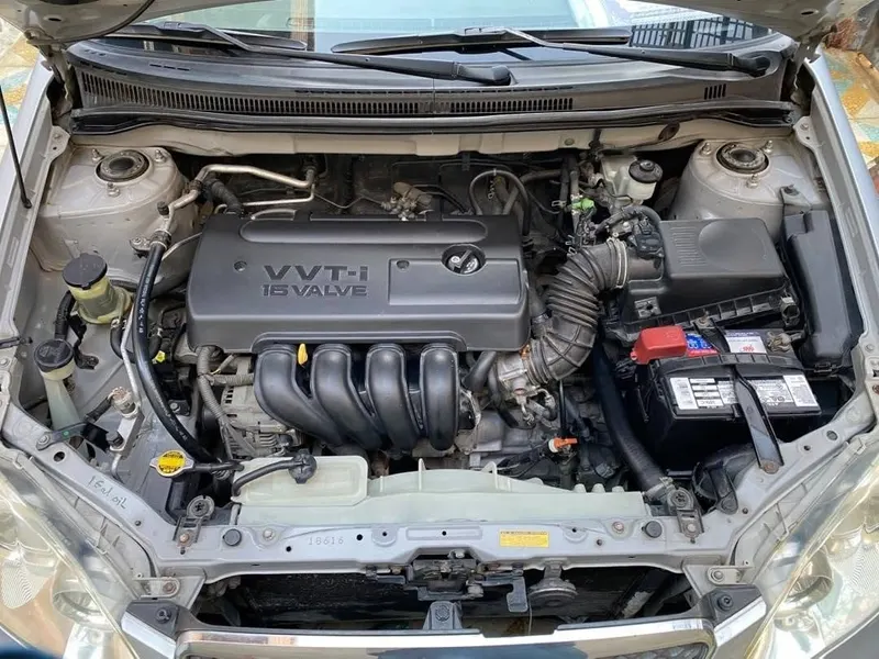 Toyota Corolla 2005 American, Silver, Automatic (3)