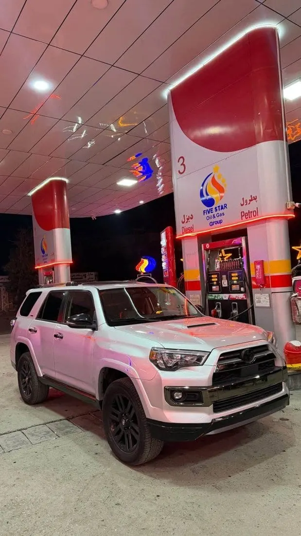 Toyota 4Runner 2012 Limited Silver Full Option (2)
