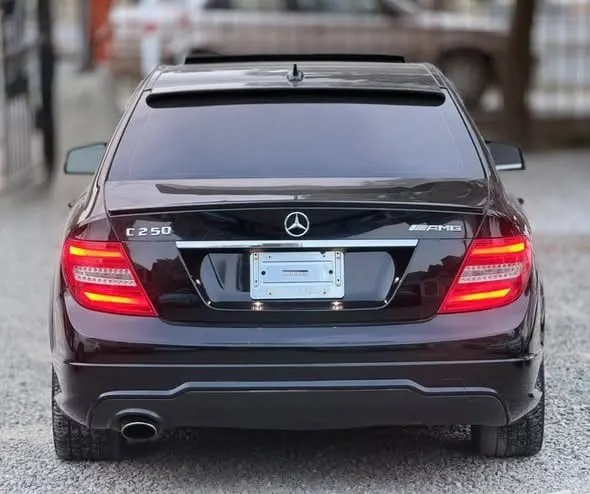 Mercedes-Benz C250 AMG 2012, Black, for sale (2)