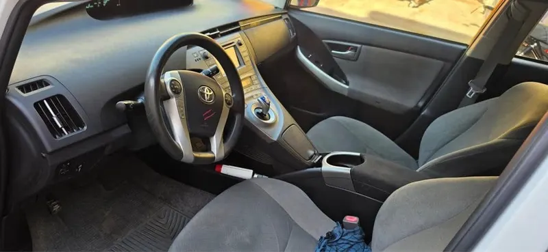 Toyota Prius 2014 (8)