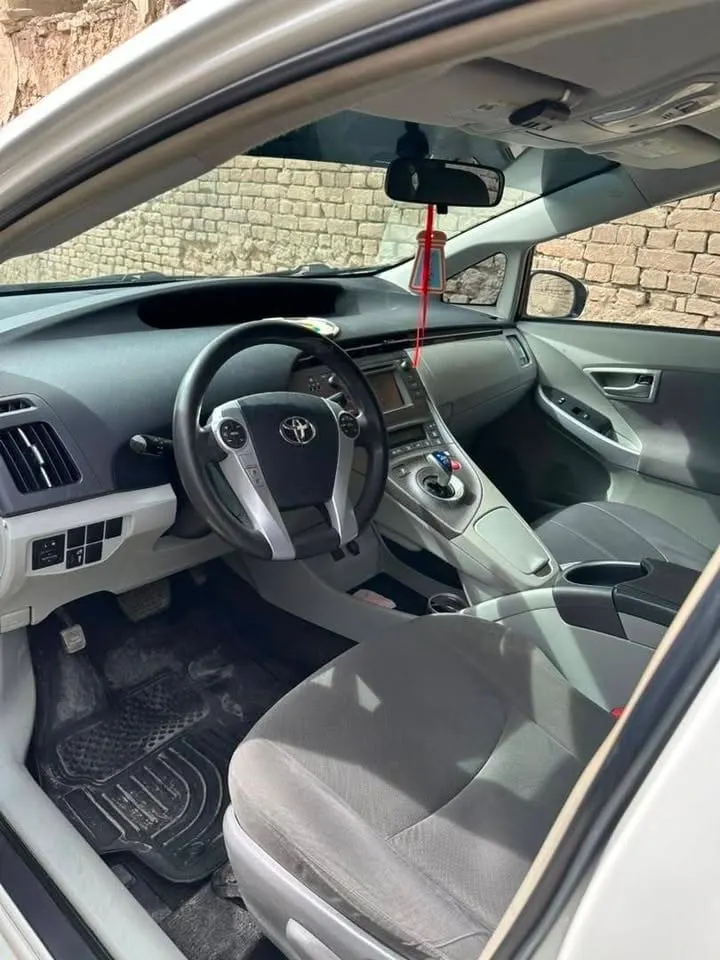 Toyota Prius 2015, White Pearl, American (7)