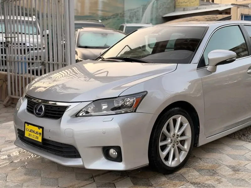 لکسس CT 200 Hybrid 2011 سلور اتومات (2)