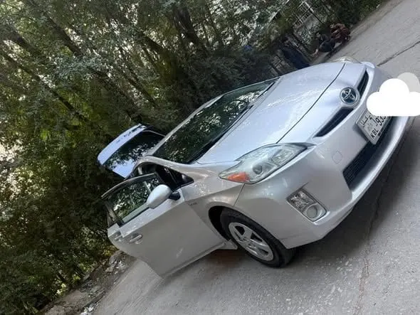 Toyota Prius Hybrid 2010, Silver, No Accident, Full Option (5)