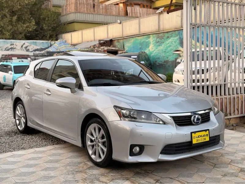 لکسس CT 200 Hybrid 2011 سلور اتومات (8)
