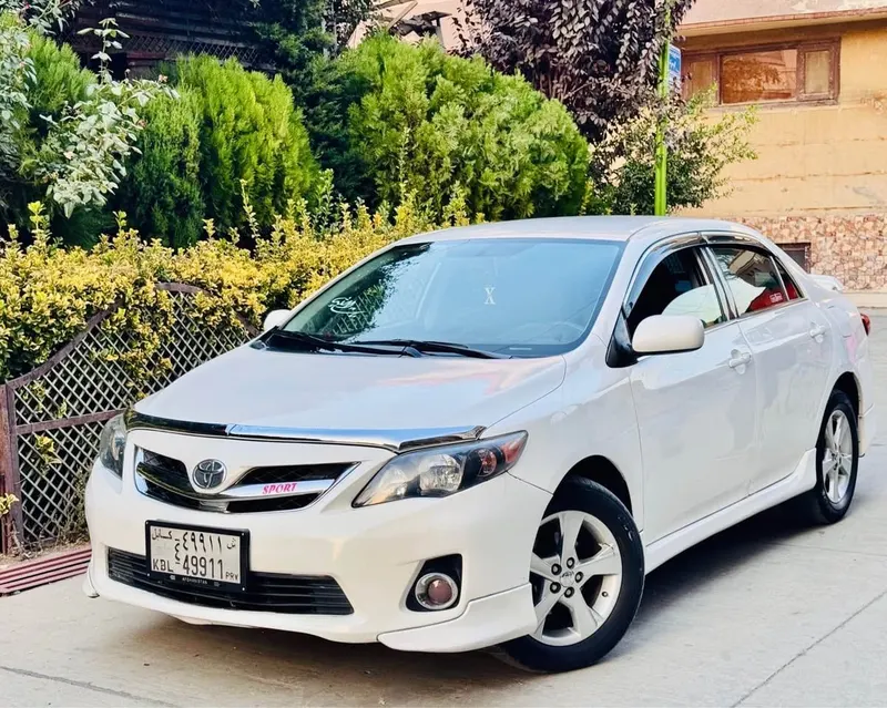 Toyota Corolla 2009 Canadian White Automatic (1)