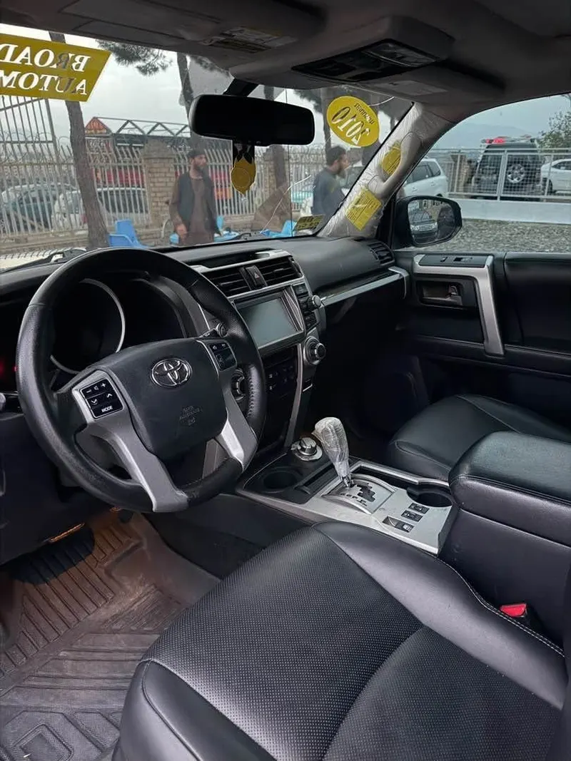 Toyota 4Runner 2010 Black, New Plate, Sunroof (2)