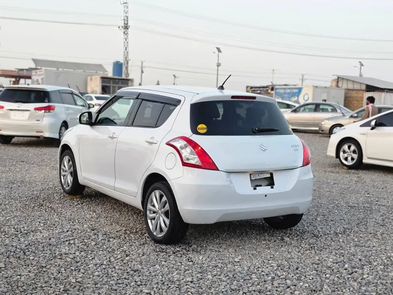 Suzuki Swift Style 2012, Kandahar Plate, Right-Hand Drive (4)