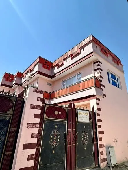 دوه پوړیزه کور د پلور لپاره، ۱۲۰ متره مربع، ۴ کوټې، د پل حسن خان ناحیه (2)