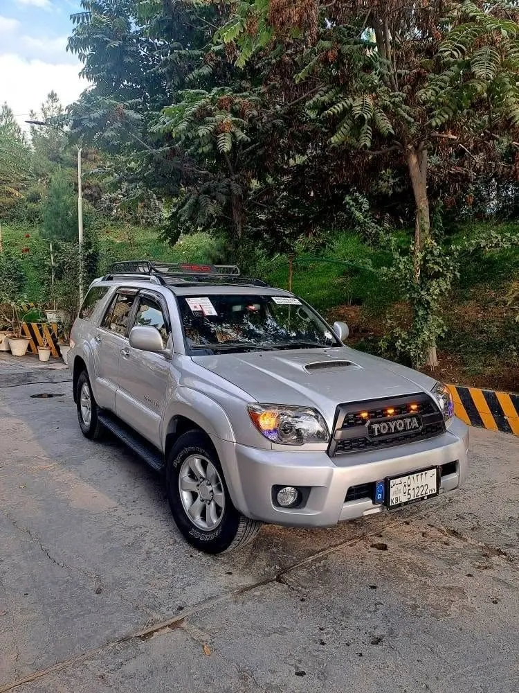 Toyota 4Runner 2008 Silver (2)