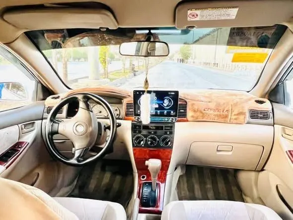 Toyota Corolla 2000 White (4)