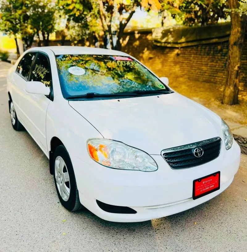 Toyota Corolla CE 2006 white (1)