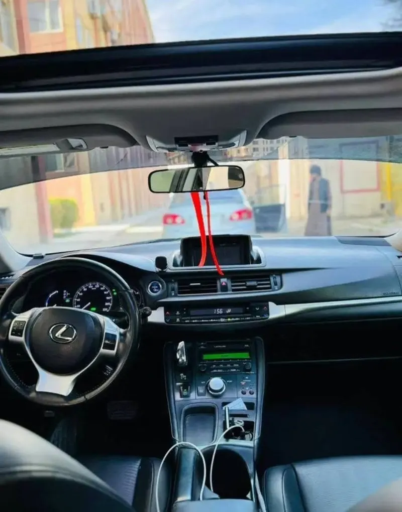 Lexus CT200 2012 for sale (5)
