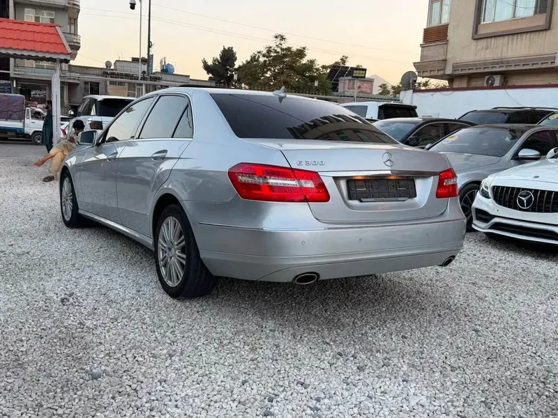 Mercedes-Benz E300 2011, 6 cylinder, imported (5)