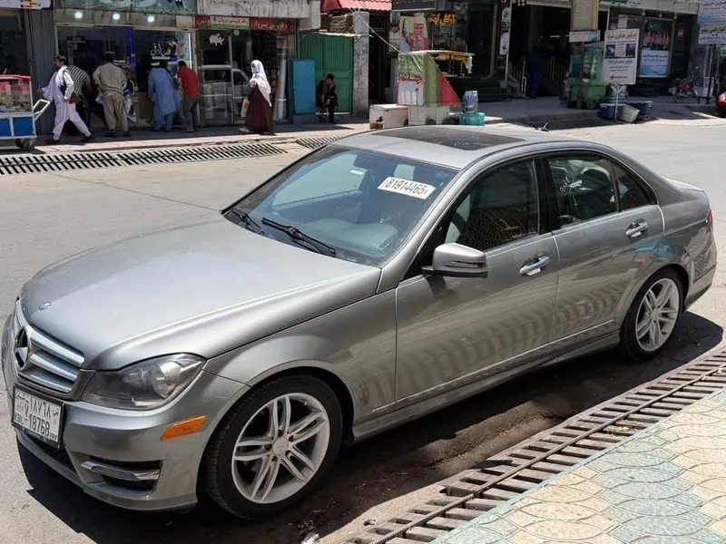 Mercedes-Benz C250 2012 grey (1)