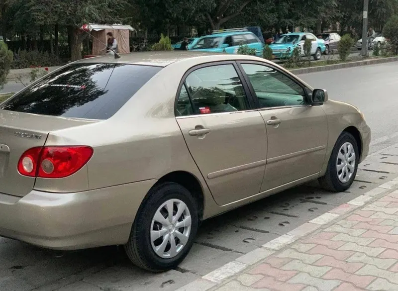 Toyota Corolla LE 2007 - 7800 USD (5)