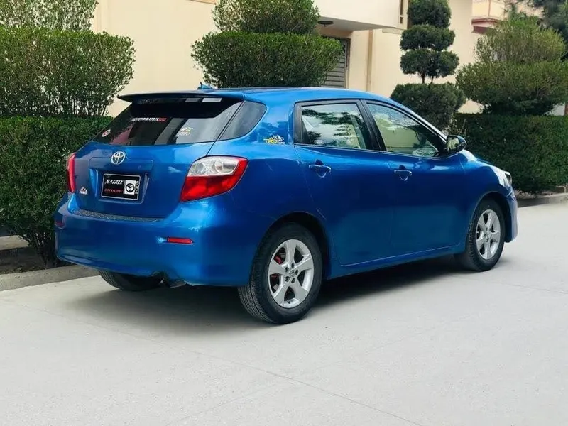 Toyota Matrix 2009 blue, no accident, new tires and wheels (1)