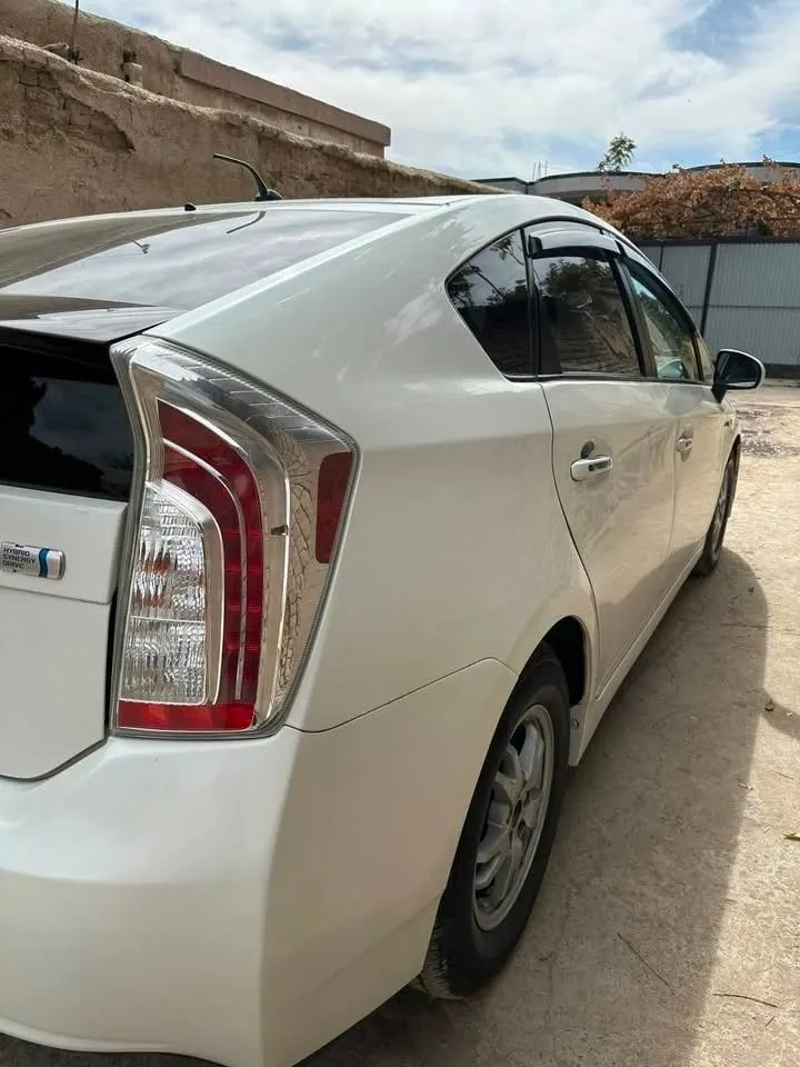Toyota Prius 2015, White Pearl, American (8)