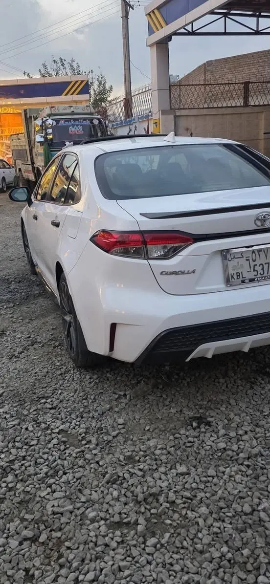 Toyota Corolla 2020 XSE, White, 53,000 Miles, Sunroof (4)