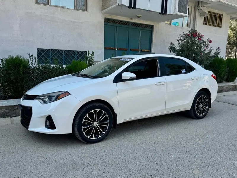 Toyota Corolla 2014 Full Option, Pearl White (4)