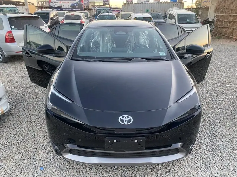 Toyota Prius 2025 Hybrid, Black, 2000cc, New Import (5)