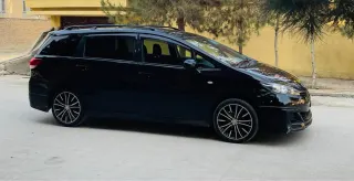 Toyota Fielder 2012
