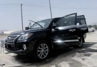 Lexus 570  2013