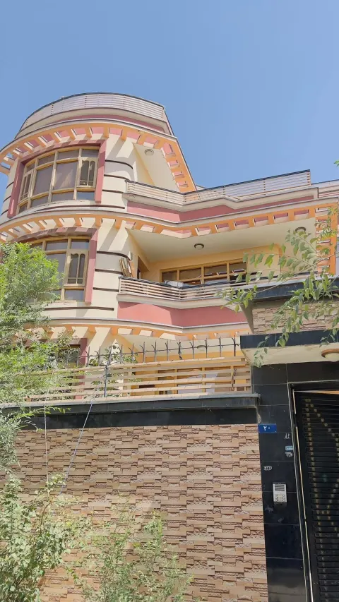 3-storey apartment building for sale, 3 biswa