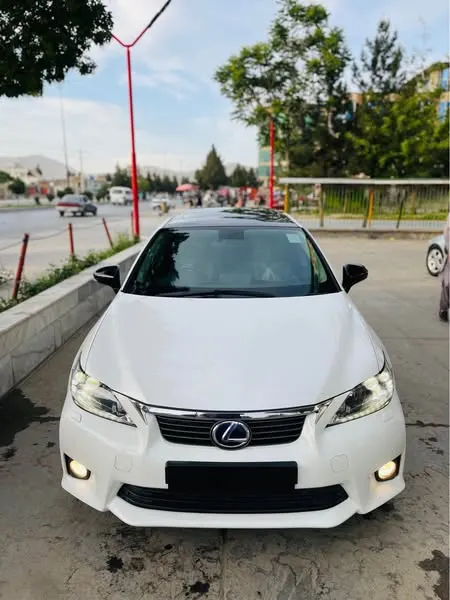 Lexus 2012