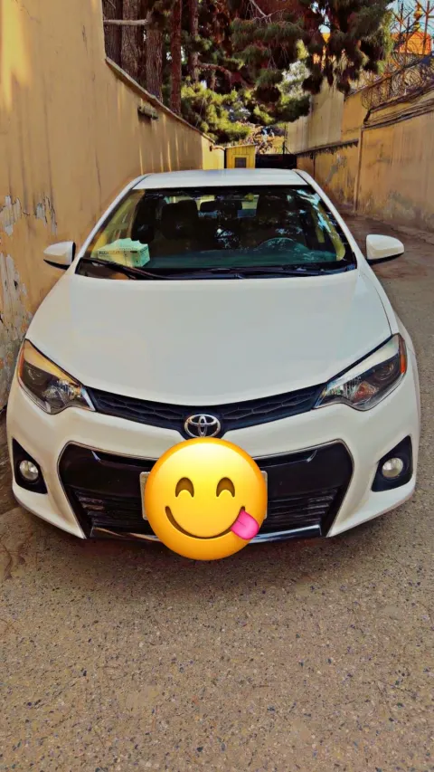 Toyota Corolla 2015