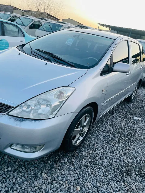 Toyota Fielder 2005