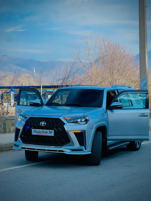 Toyota Land Cruiser 2011