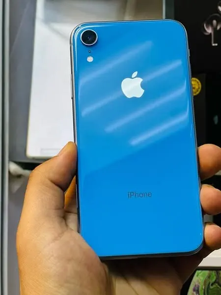 iPhone XR