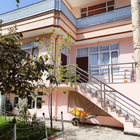 3-storey house for sale, 7 rooms, 300 m², Parwan 3, District 4, Kabul
