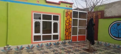 House for sale, 2 rooms, 150 m², Pul-e Samandi, Chehelsotoon, Kabul