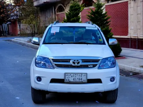 2007 Toyota Fortuner (Three-Seat Family)