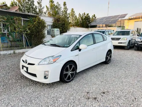 Toyota Prius Hybrid 2011