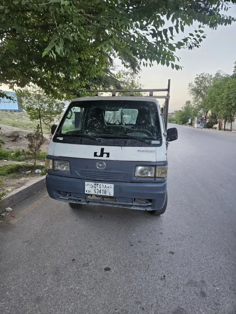 Mazda 2200 2000