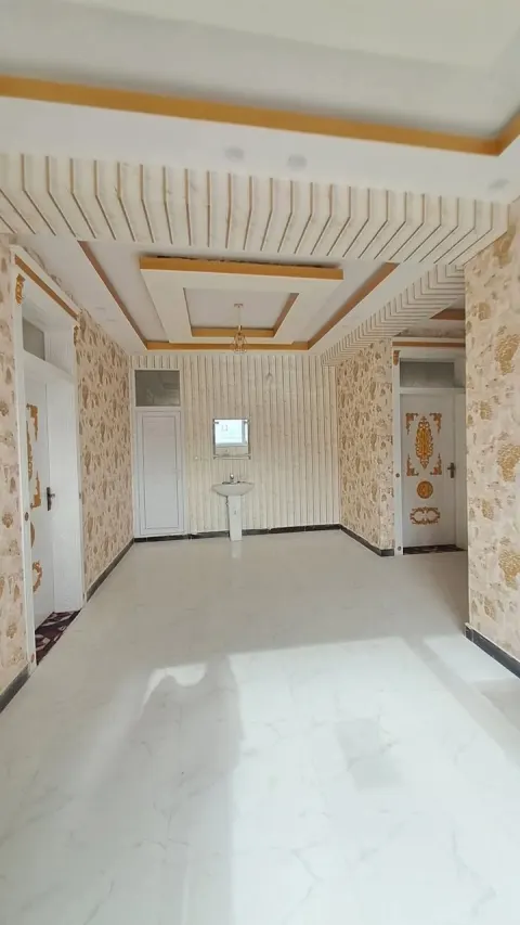 Apartment for sale, 4 rooms, 150 m², 3rd floor, Khisht-e Hochtief, Kabul