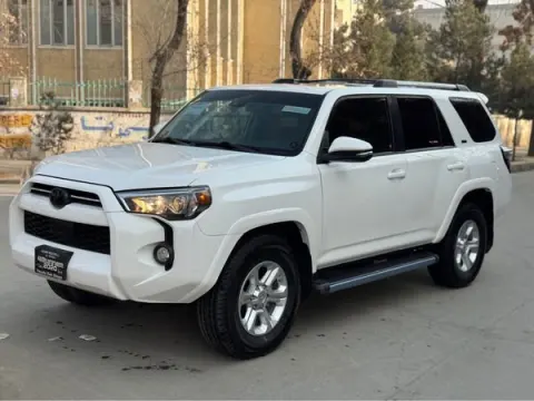 2020 Toyota 4Runner SR5 Premium - Excellent Condition