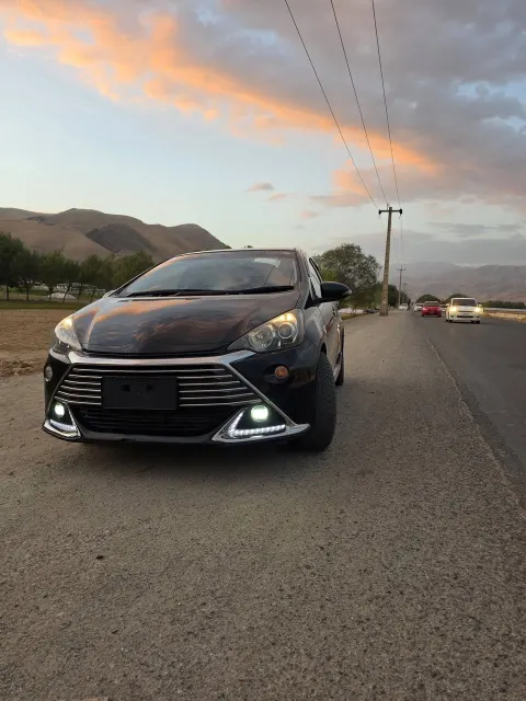 Toyota Aqua GS 2015