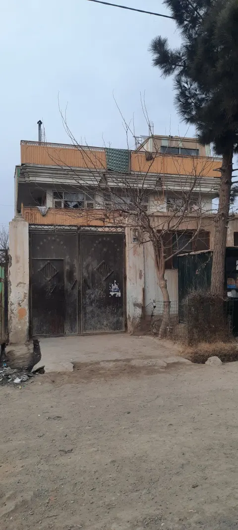2-storey house for sale, 8 rooms, 300 m², District 12