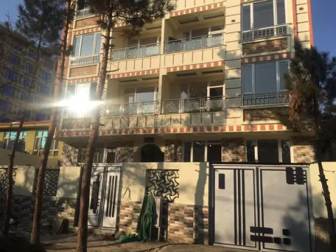Apartment for sale, 3 rooms, 130 m², with roof terrace, 1st floor, near Golai Park