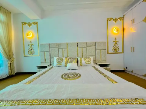 Apartment 3 rooms VIP