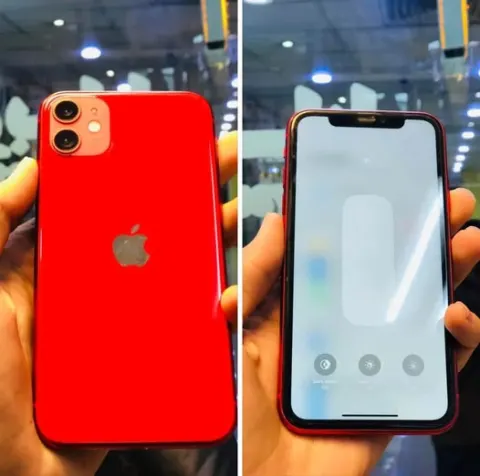 iPhone 11