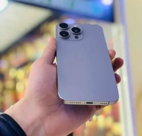 iPhone XR (Shaped as 15 Pro) for Sale