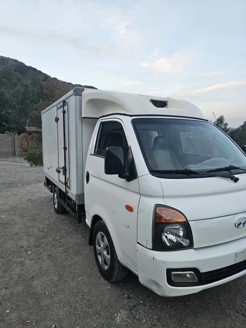 Hyundai Refrigerated Truck 2014