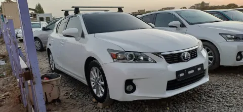 Lexus CT200H
