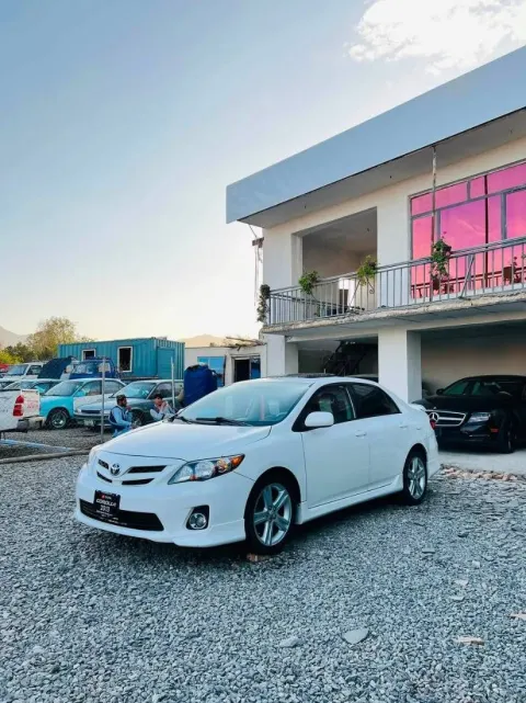 Toyota Corolla S 2013